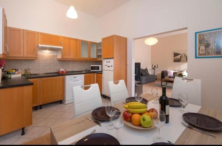 Apartment Stepanska Prag Exterior foto
